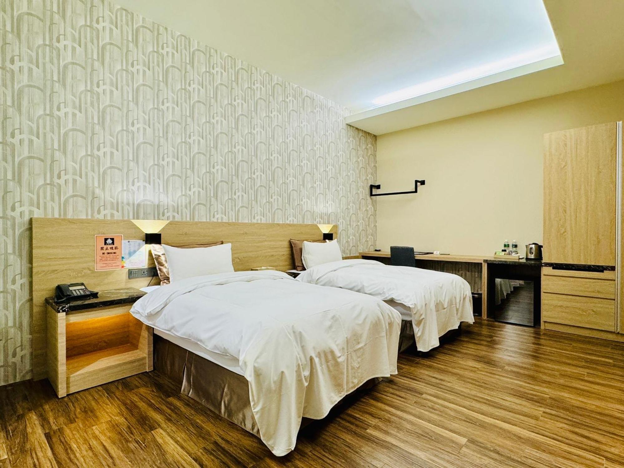 Yu Chun Hotel Taichung Exterior foto